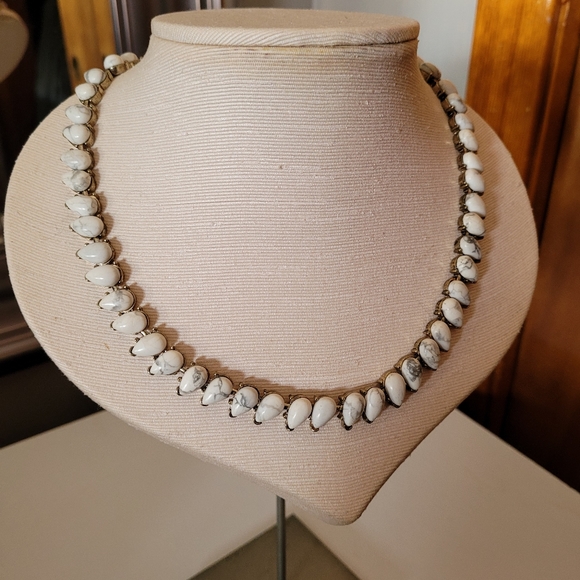 Evening White Necklace - Picture 2 of 5